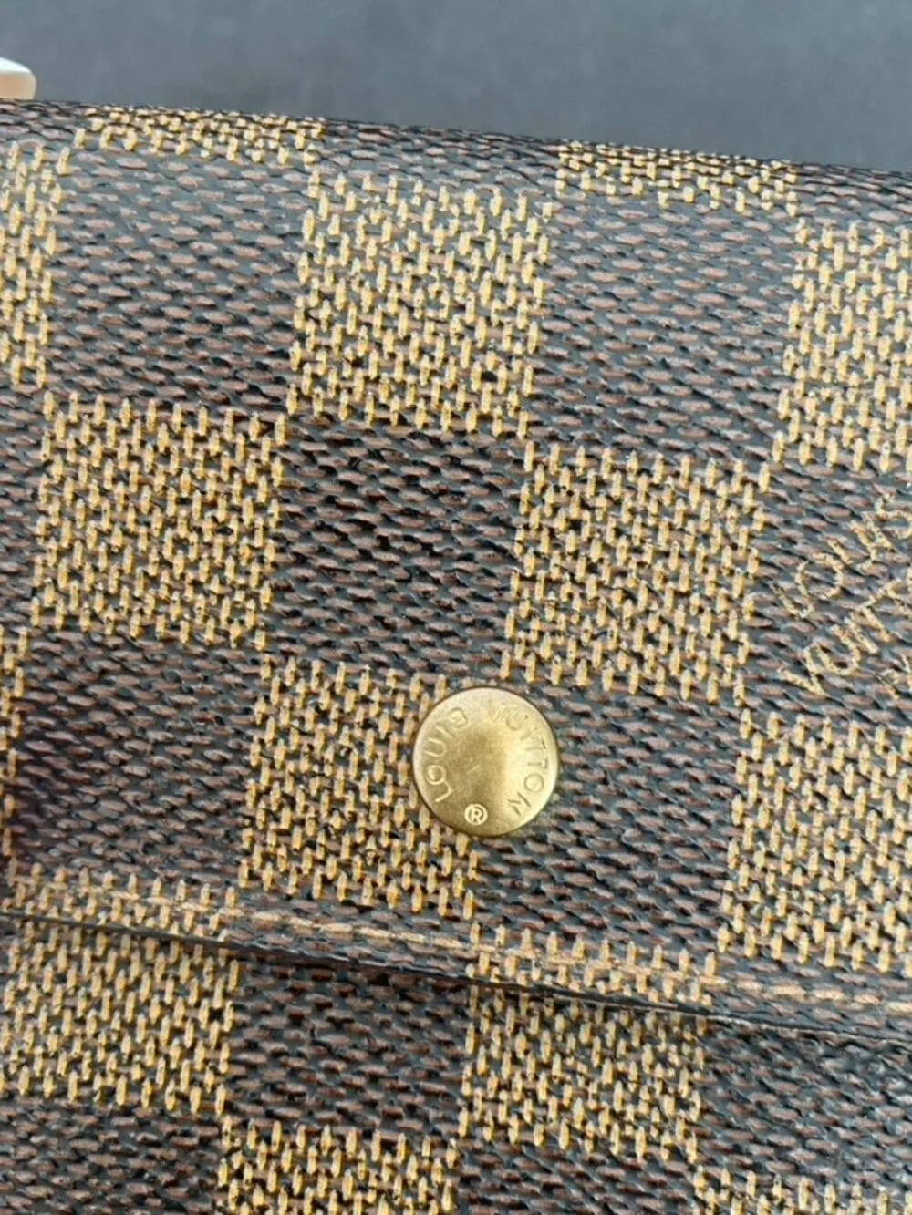 Louis Vuitton Damier E Elise Wallet
